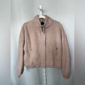 Vuori Cozy Tan Sherpa/Teddy Jacket